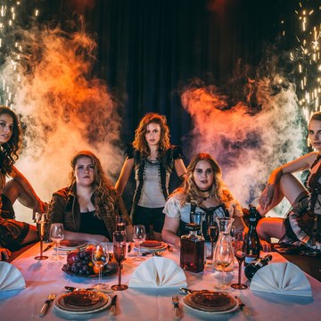 Renee Overbeeke - Screenshot and Social Media Collection in 79516086_2942420222449328_134560002533752832_n.jpg - hidden celebrity photo